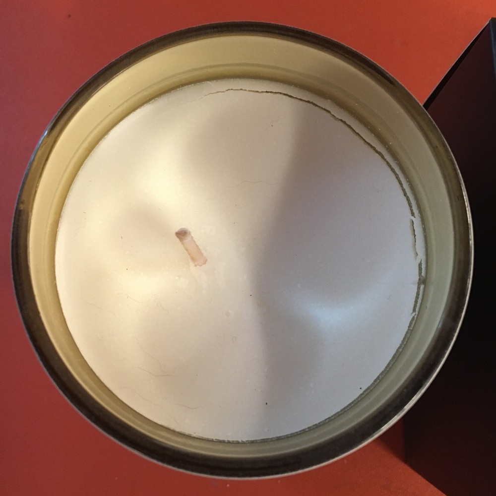La Lueur White Cactus Flower Musk Candle